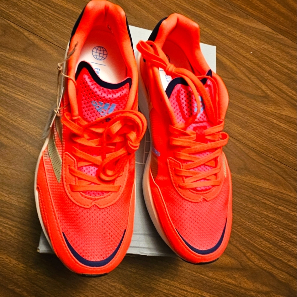 Adidas ADIZERO Boston 10, Men's 8 /  Women's 10